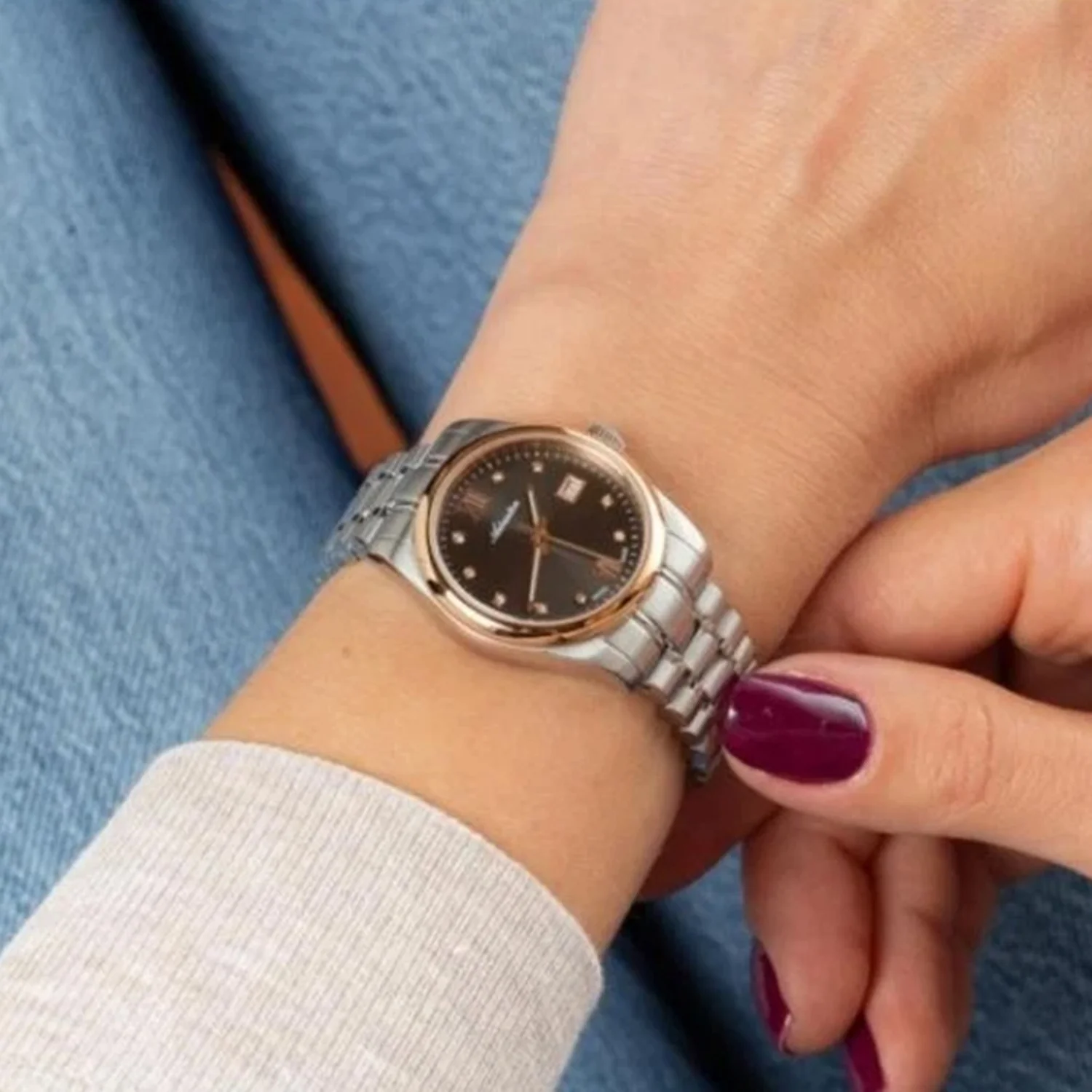 Essence Women Quartz Gun Dial Analog Stainless Steel Watch A3198.R186Q - Image 2