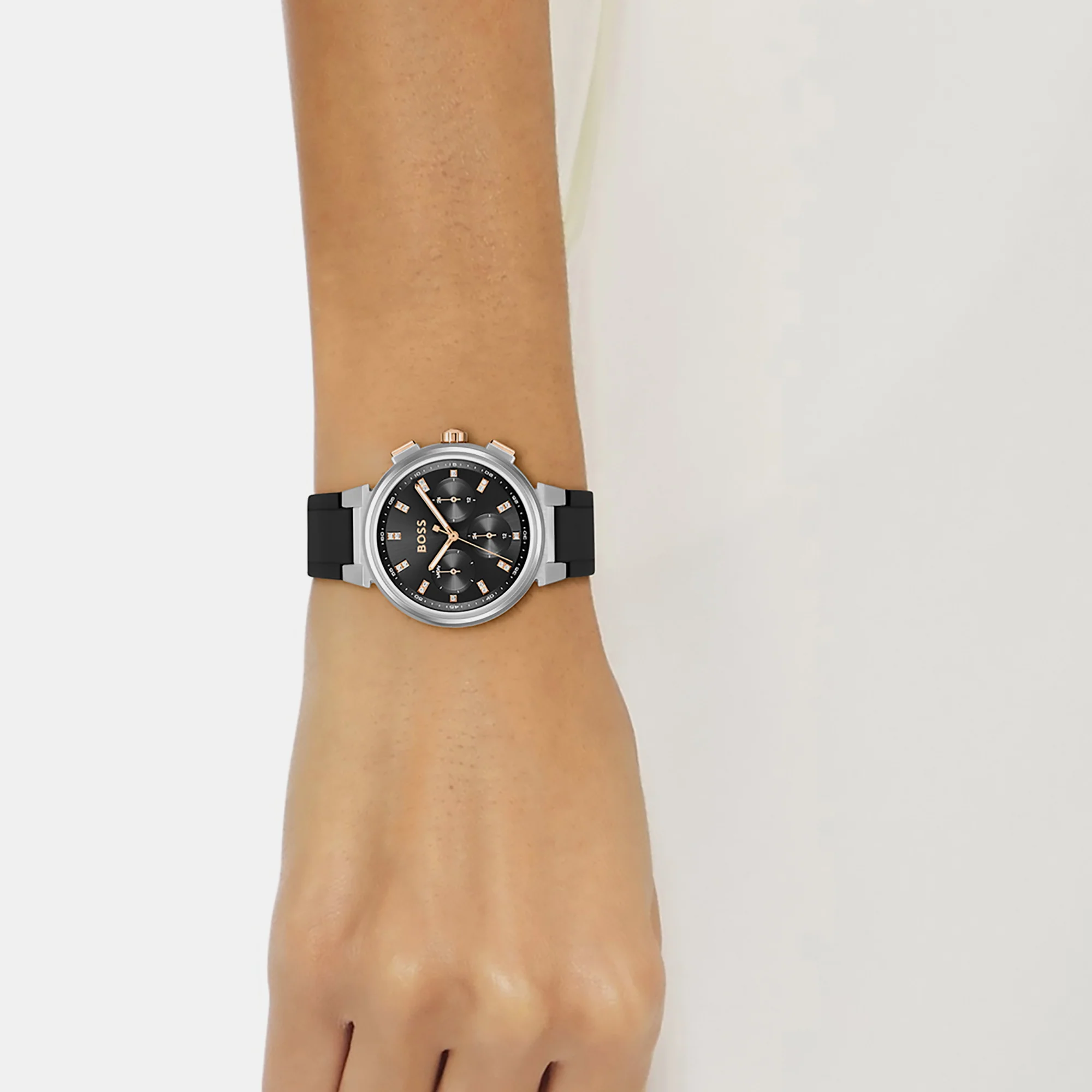 One Women Quartz Black Dial Chronograph Silicone Watch 1502674 - Image 3