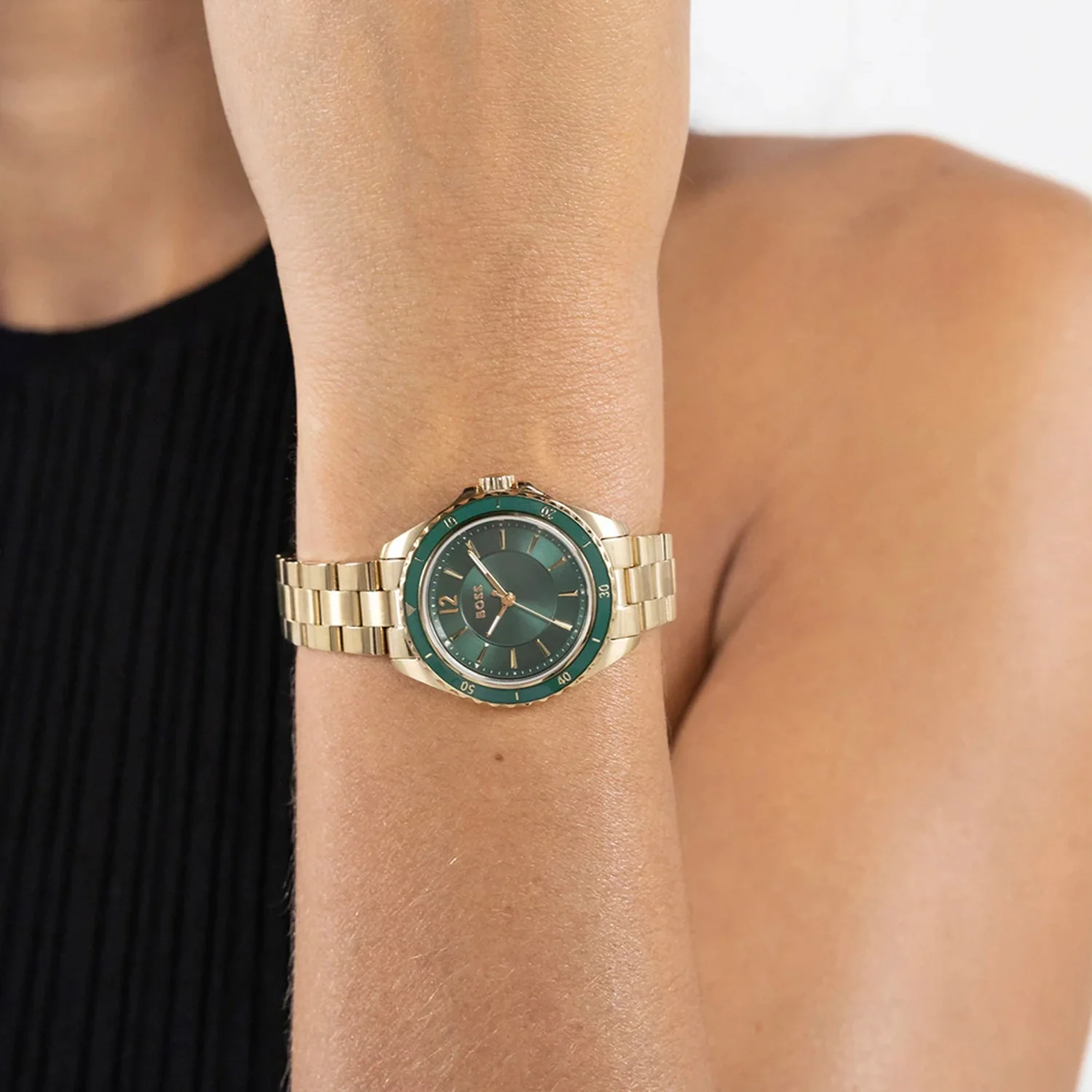 Sage Aqua Women Quartz Green Dial Analog Stainless Steel Watch 1502849 - Image 4