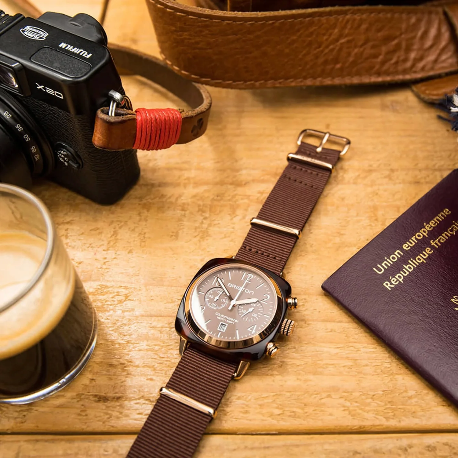 Clubmaster Classic Men Quartz Brown Dial Chronograph NATO Watch 20140.PYAT.37.NTCH - Image 6