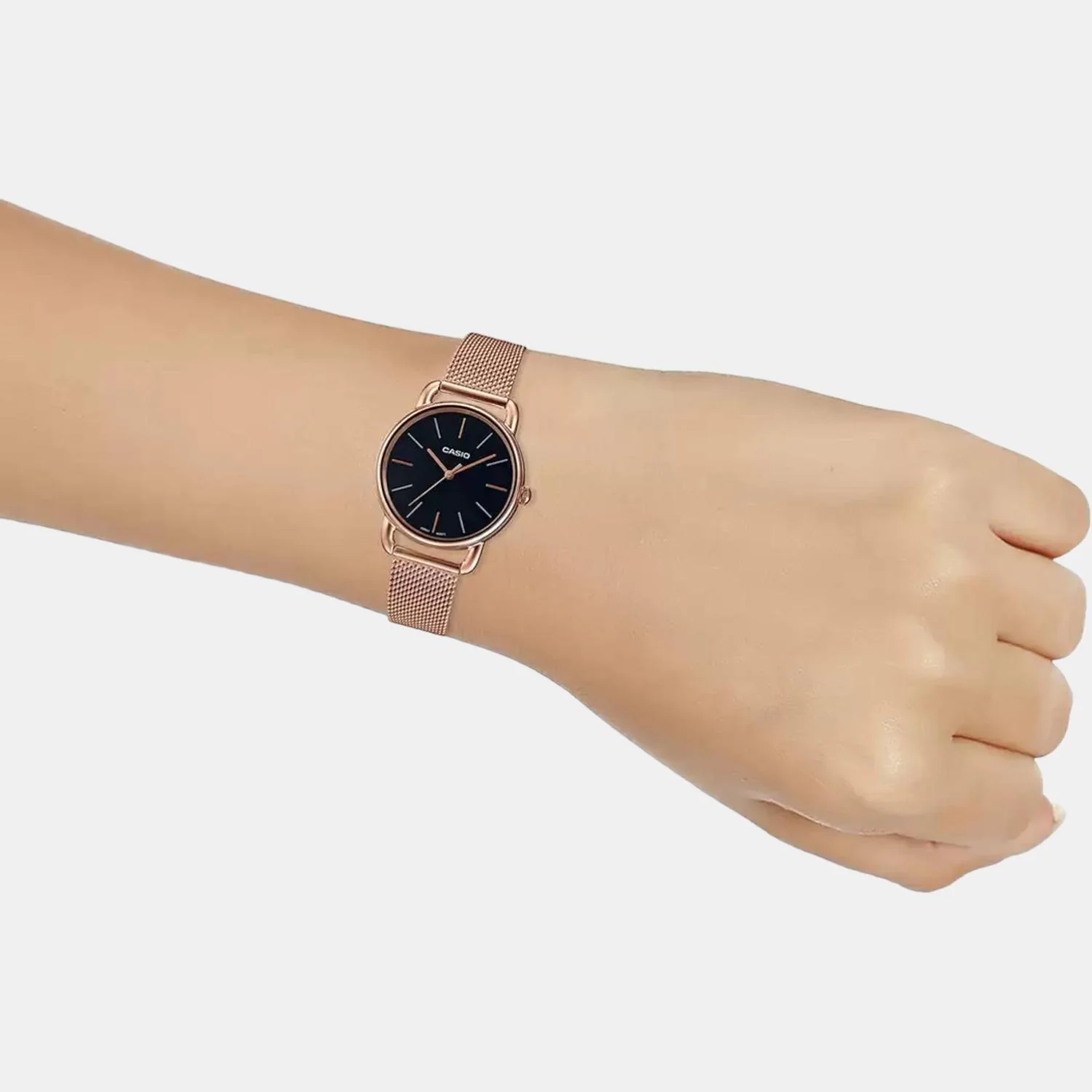 Enticer Women Quartz Black Dial Analog Mesh Watch A1794 - Image 7