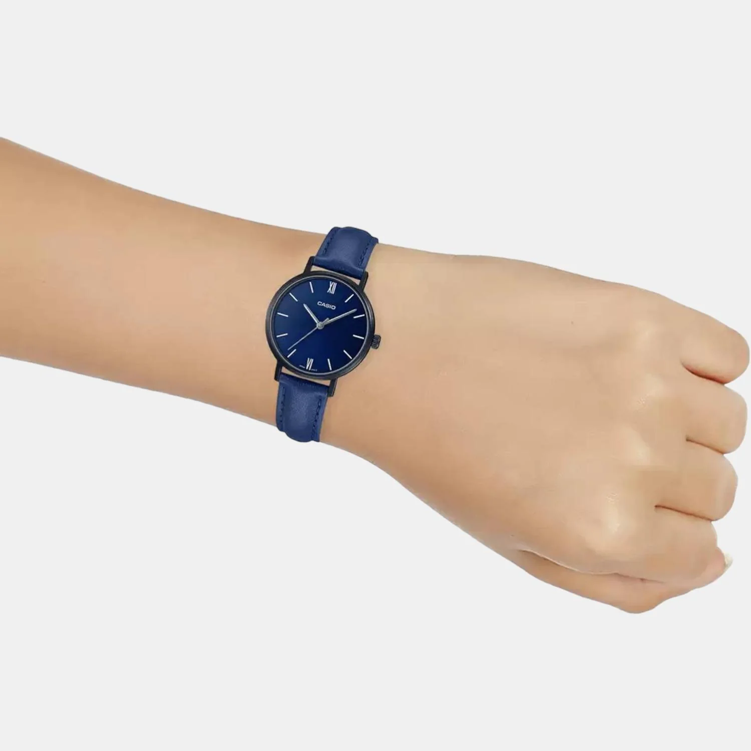 Enticer Women Quartz Blue Dial Analog Leather Watch A2001 - Image 7