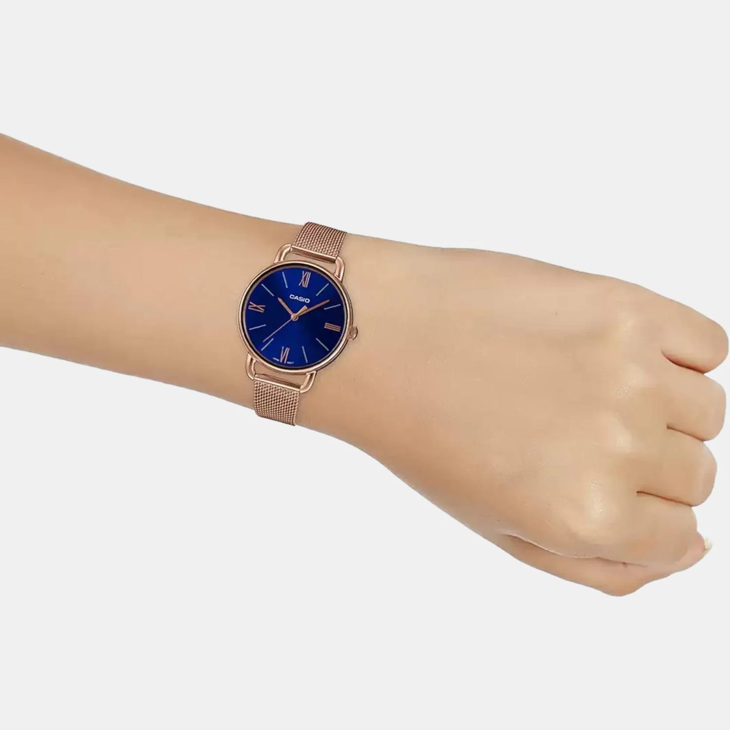 Enticer Women Quartz Blue Dial Analog Stainless Steel Watch A1805 - Image 6