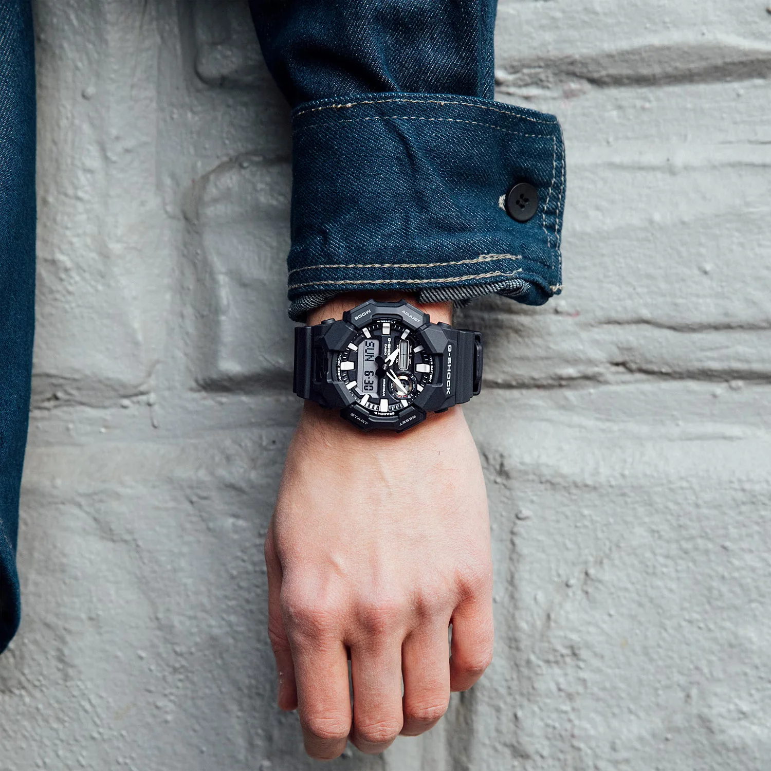 G-Shock Men Quartz Black Dial Analog-Digital Resin Watch G1601 - Image 6