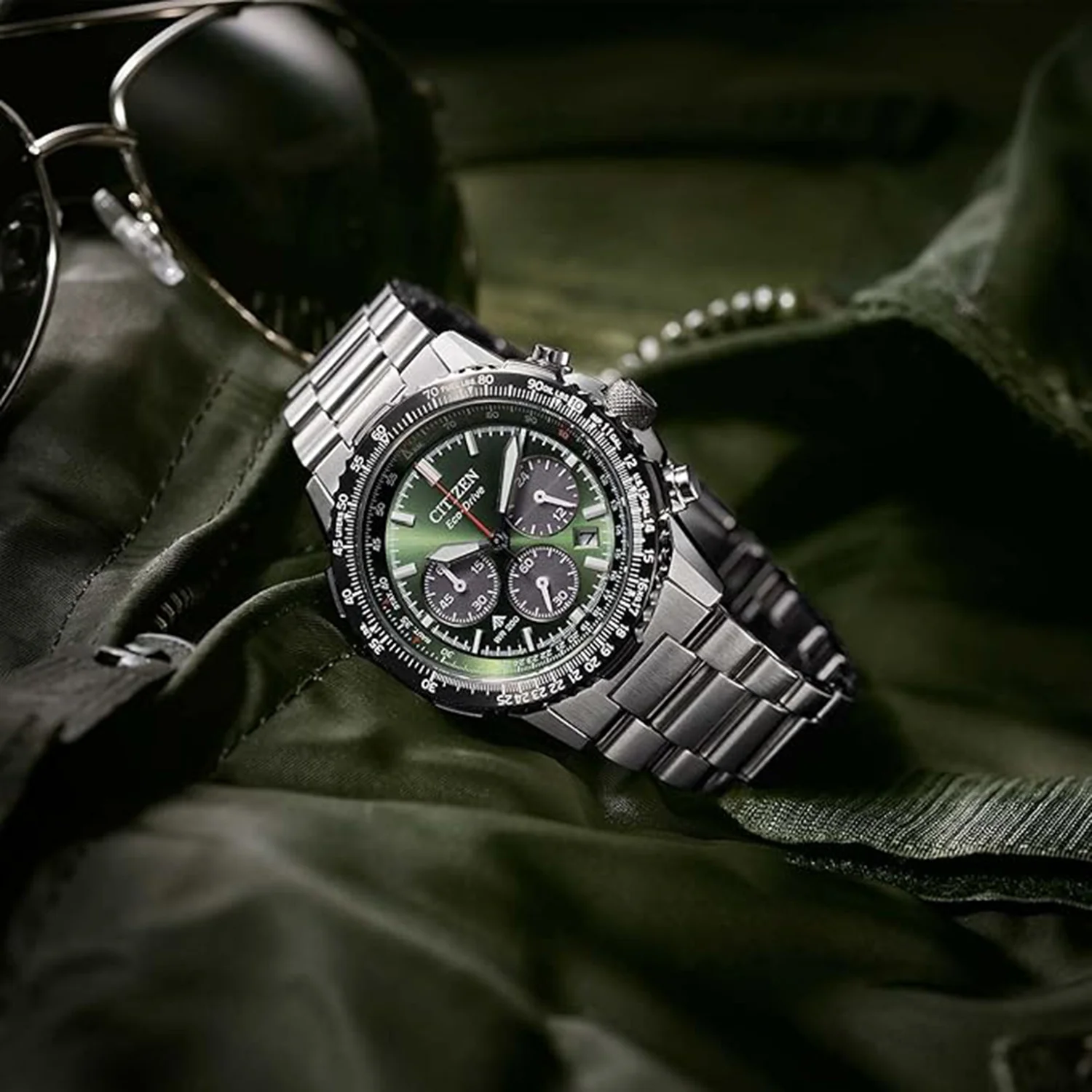 Promaster Men Quartz Eco-Drive Green Dial Chronograph Stainless Steel Watch CA4664-60W - Image 2