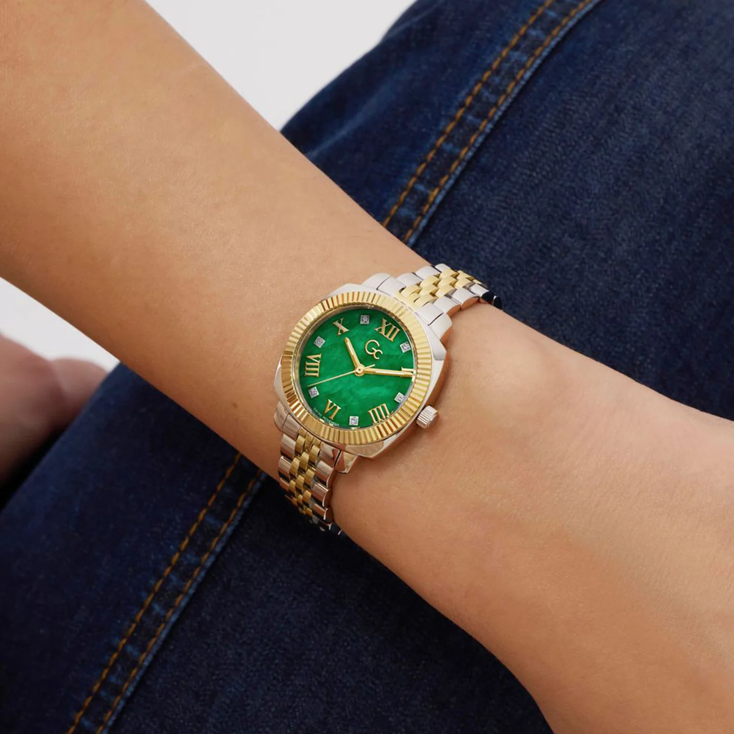 Dress Women Quartz Green Dial Analog Stainless Steel Watch Z73003L9 - Image 5