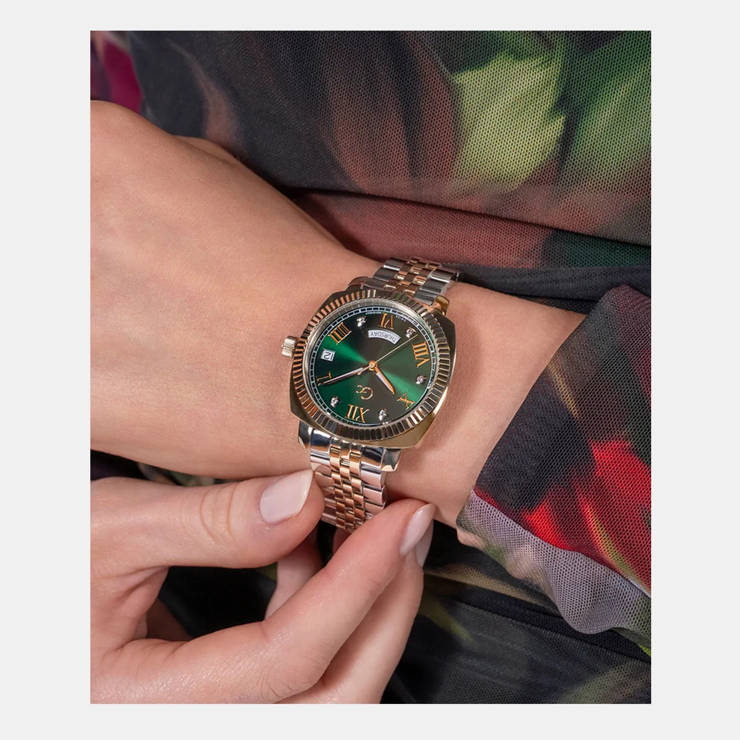 Flair Coussin Women Women Quartz Green Dial Analog Stainless Steel Watch Z44002L9MF - Image 6