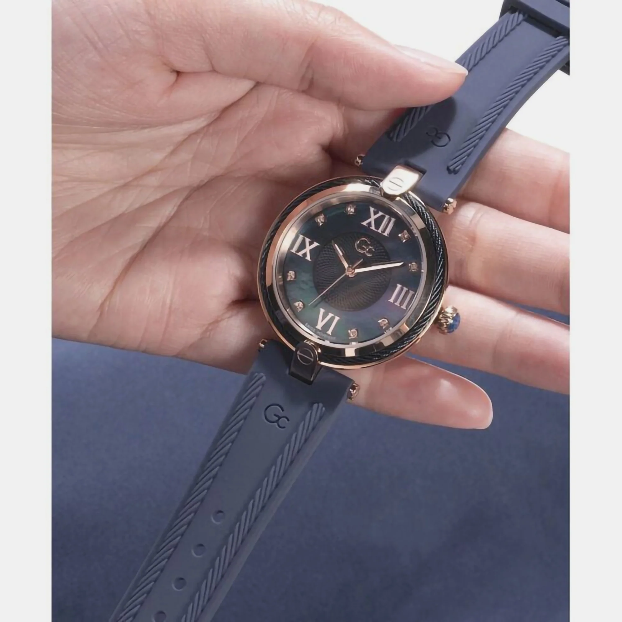 Fusion Cable Women Quartz Mother Of Pearl Dial Analog Silicone Watch Z15004L7MF - Image 4