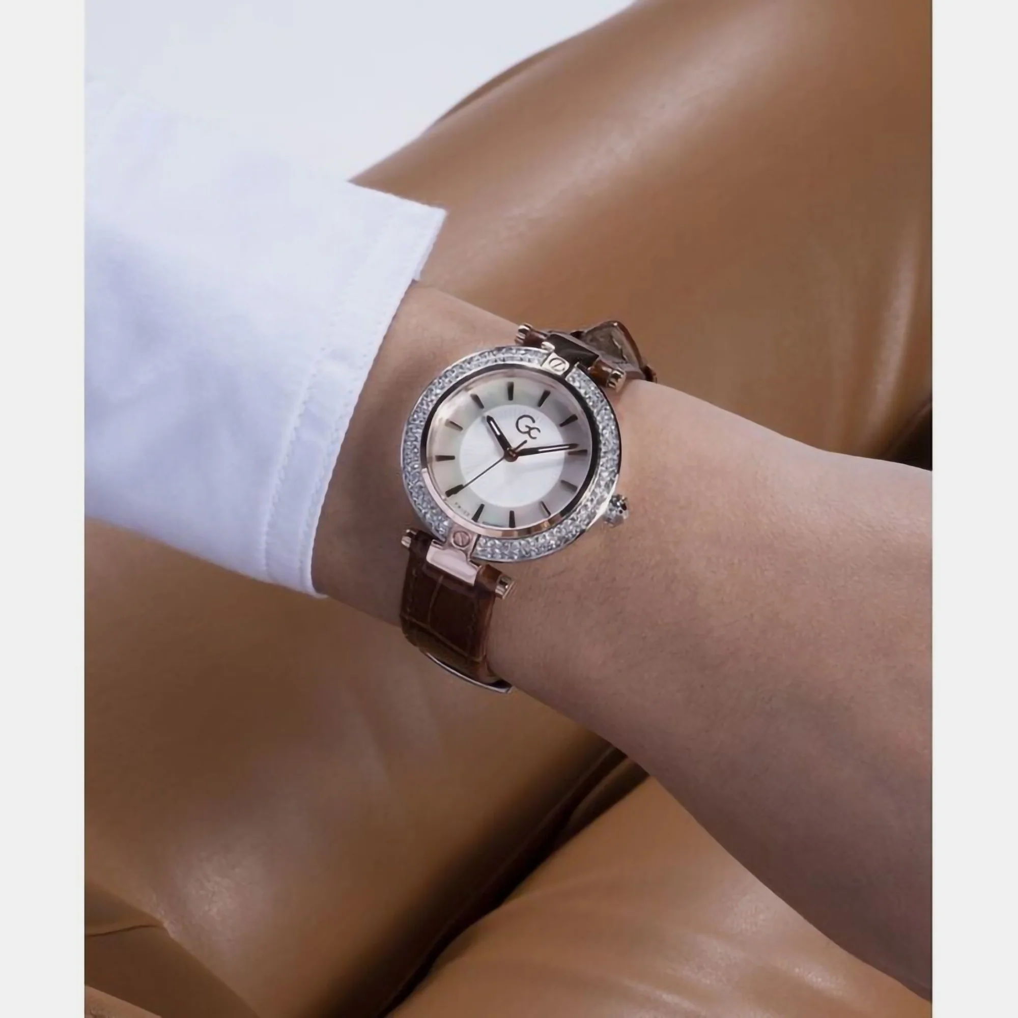 Vogue Women Quartz White Dial Analog Leather Watch Z22004L1MF - Image 4