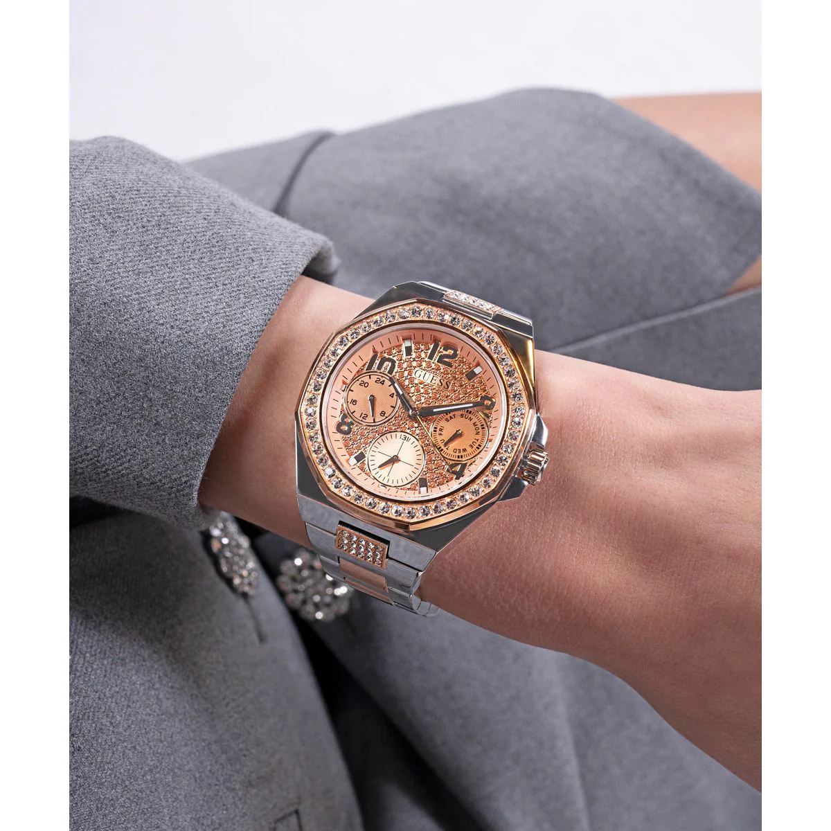Guess Trend Women Quartz Rose Gold Dial Multi-Function Stainless Steel Watch GW0777L3 - Image 8