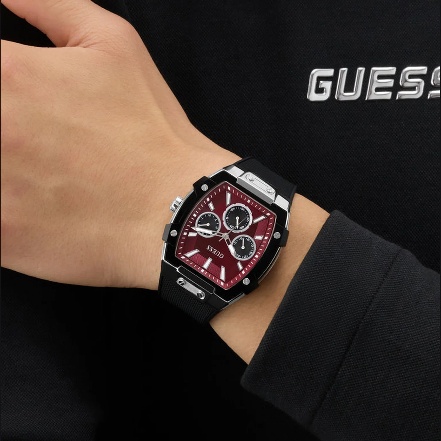 Men Quartz Red Dial Multi-Function Silicone Watch GW0956G1 - Image 5