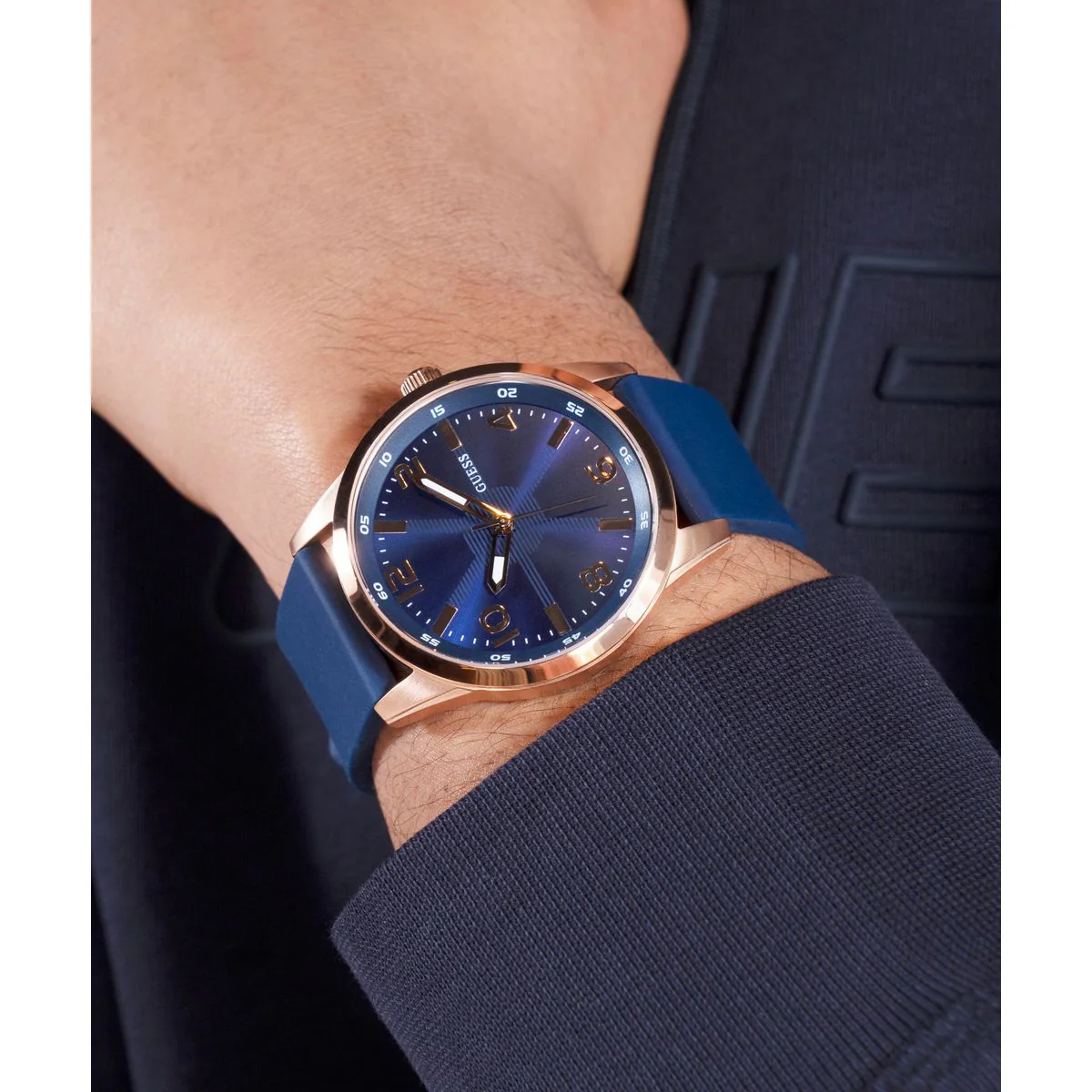 Monte Men Quartz Blue Dial Analog Silicone Watch GW0805G3 - Image 9