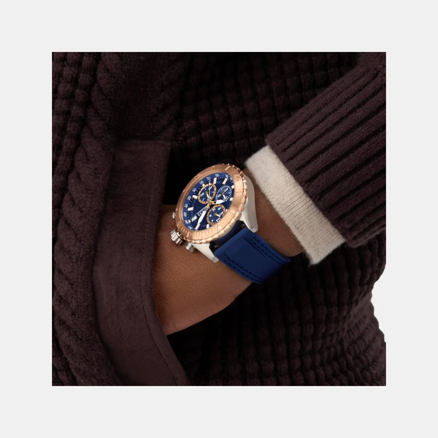 Sport Men Quartz Blue Dial Chronograph Silicone Watch GW0967G4 - Image 6