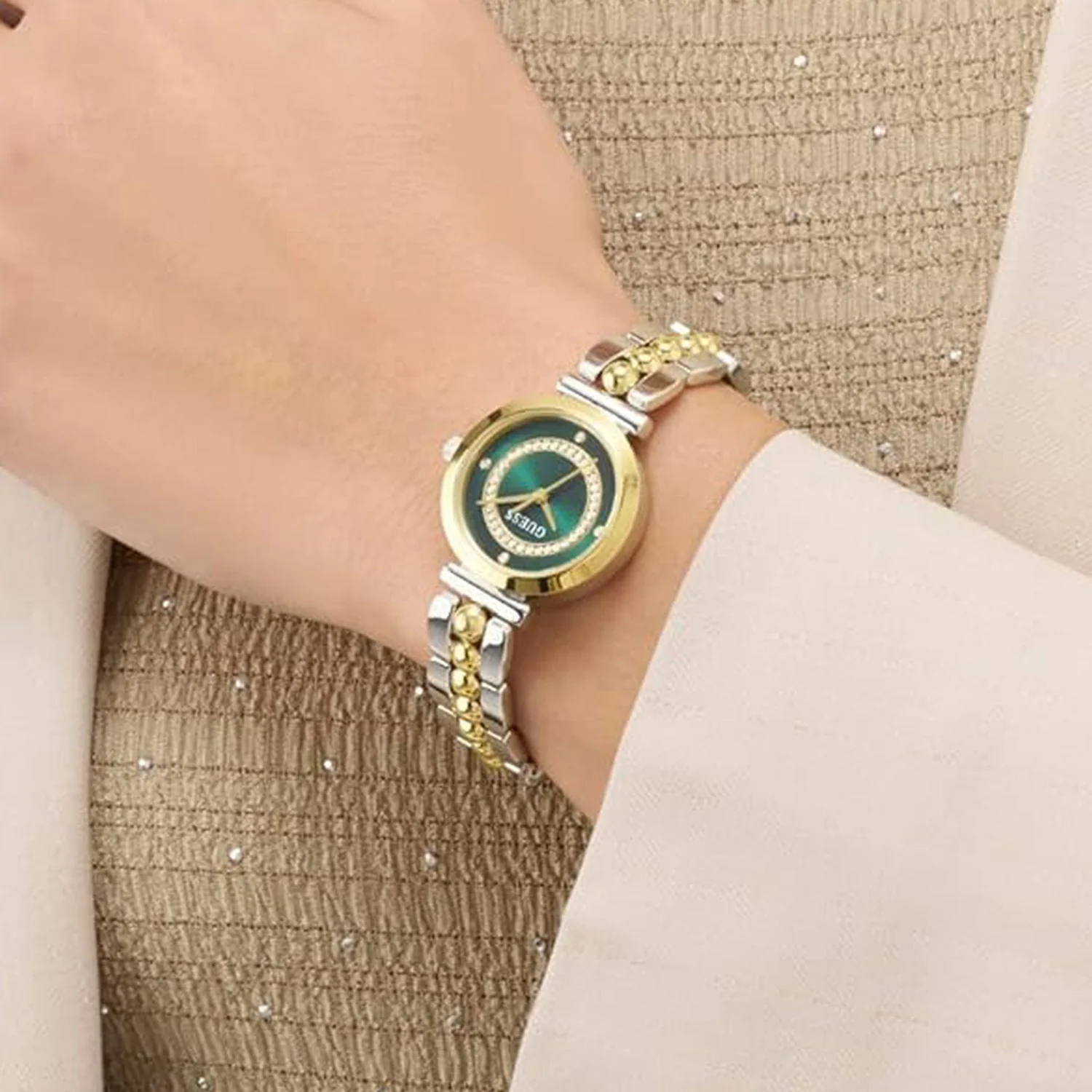 Women Quartz Green Dial Analog Stainless Steel Watch GW0994L3 - Image 7