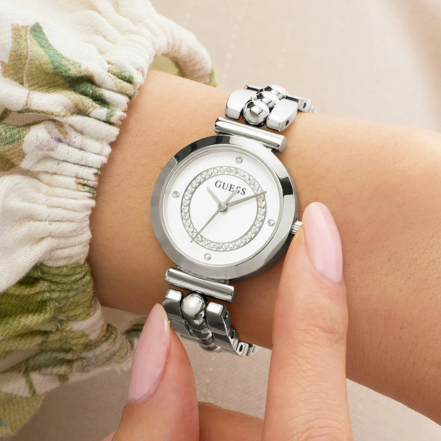 Women Quartz White Dial Analog Stainless Steel Watch GW0994L1 - Image 6