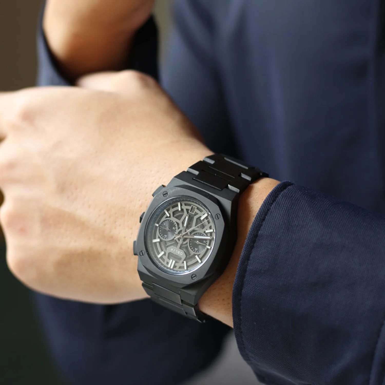 Men Quartz Black Dial Analog Stainless Steel Geome Sport Stealth Watch - Image 6