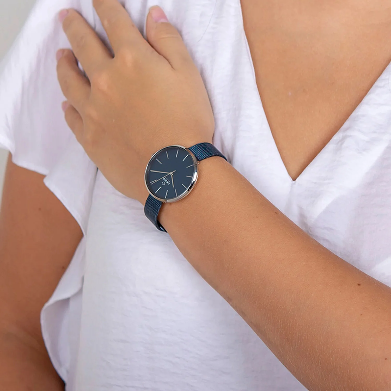Viol-Arctic Women Quartz Blue Dial Analog Mesh Watch V211LXCLML - Image 8