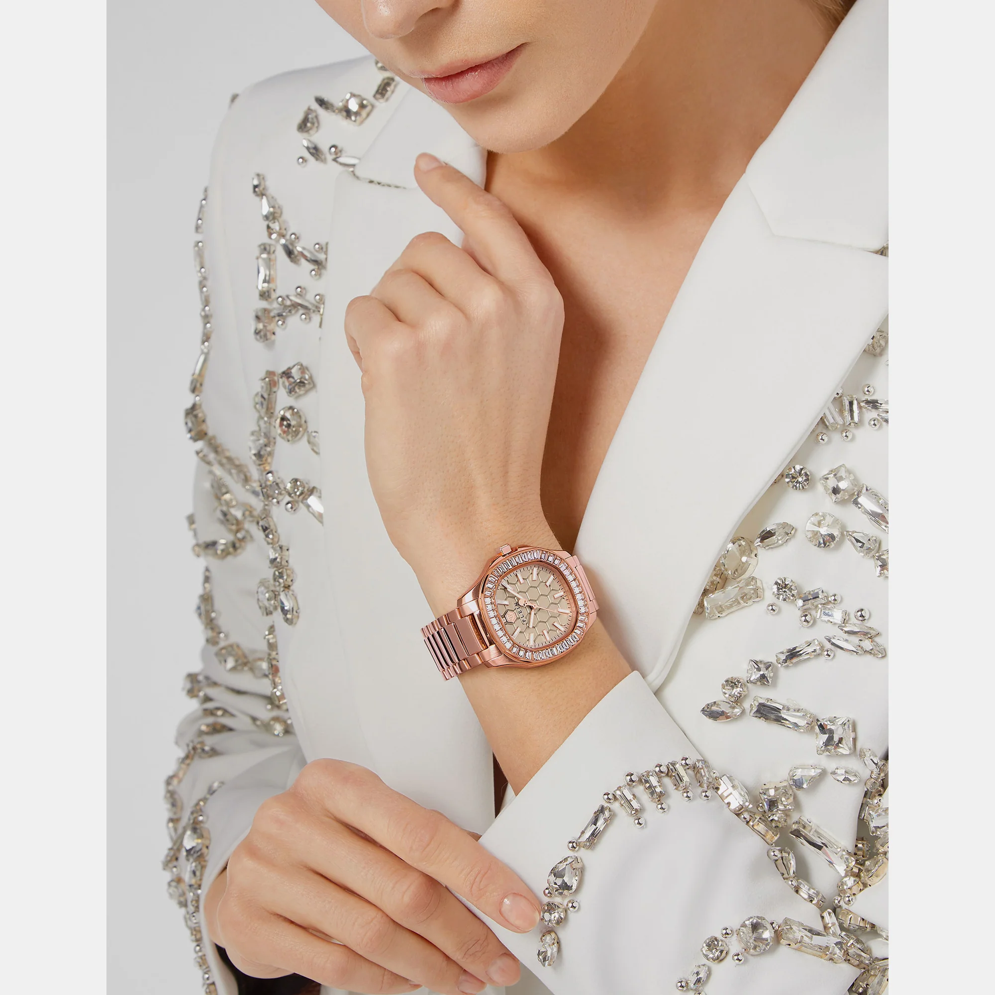 High-Iconic Women Quartz Beige Dial Analog Stainless Steel Watch PWTAA0723 - Image 5