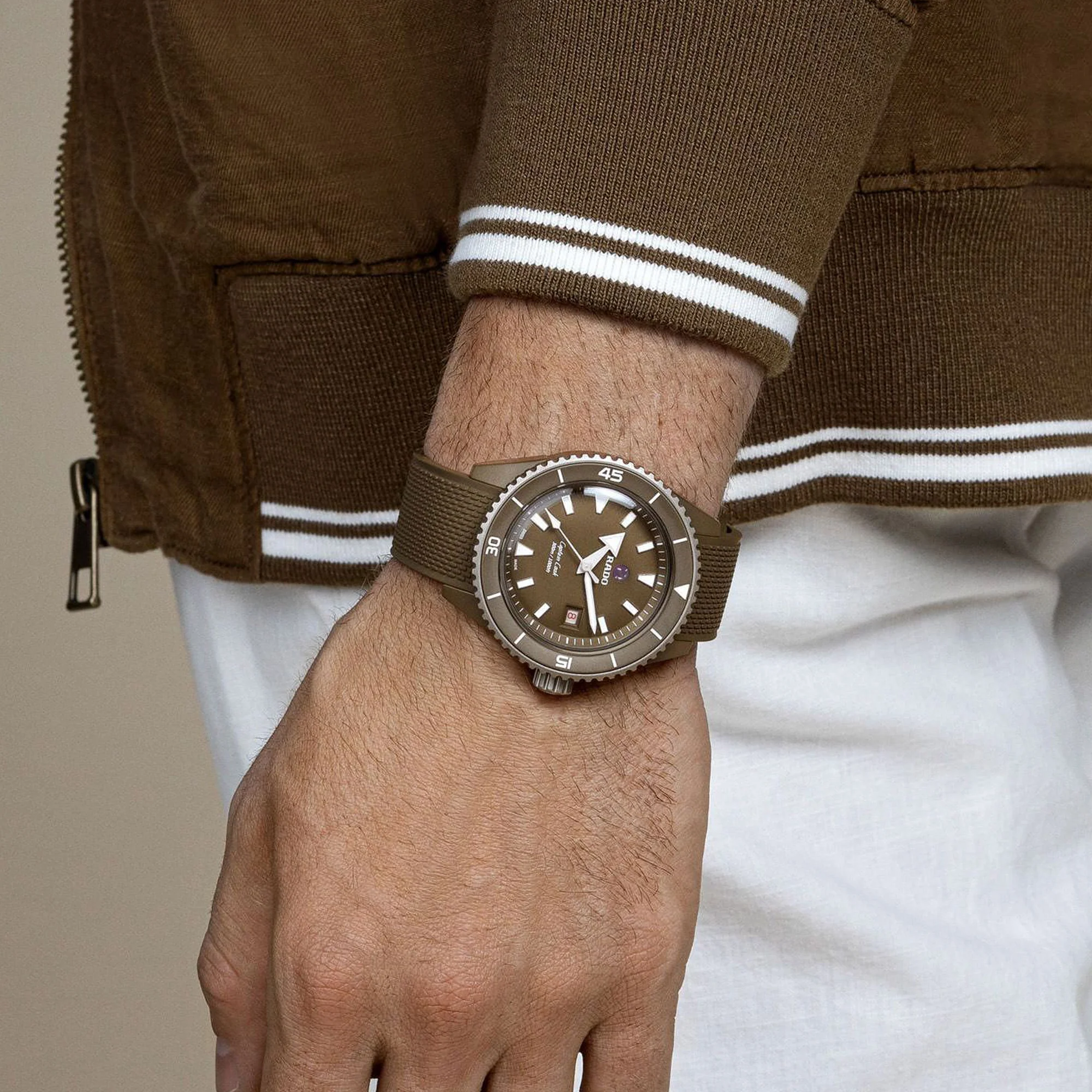 Captain Cook Men Automatic Brown Dial Analog Rubber Watch R32130318 - Image 5