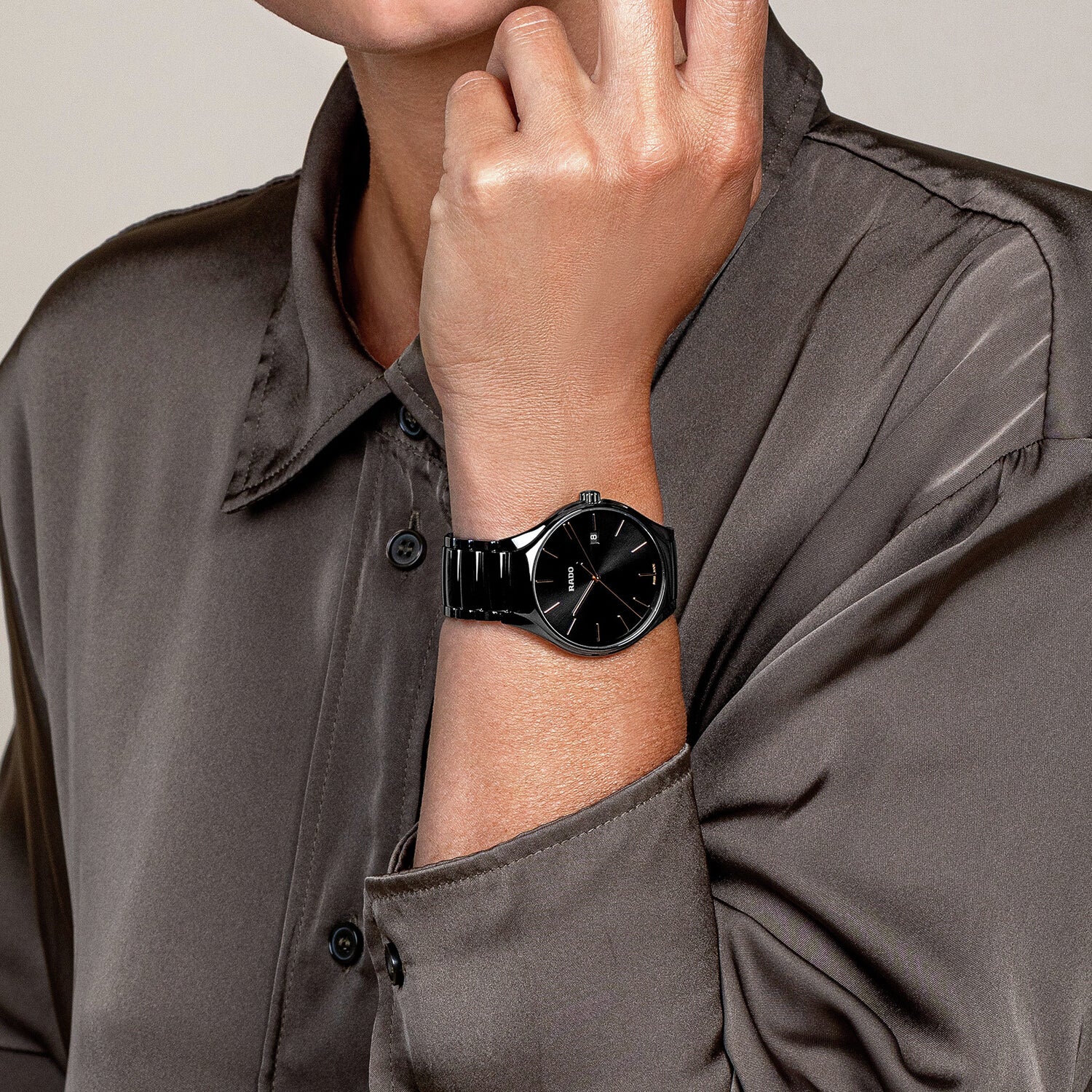 True Round Unisex Quartz Black Dial Analog Ceramic Watch R27238162 - Image 6
