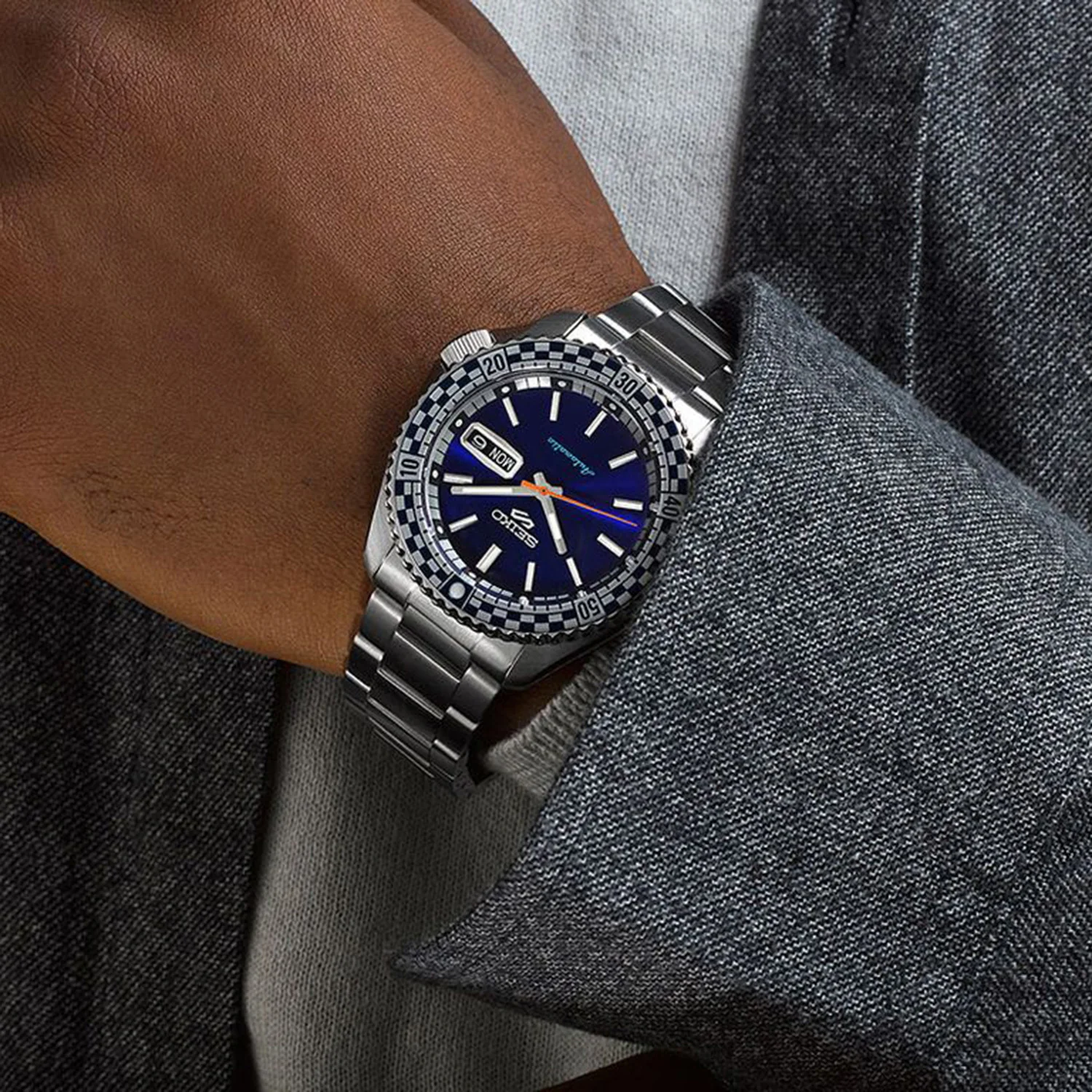5 Sports Men Automatic Blue Dial Analog Stainless Steel Watch SRPK65K1 - Image 5
