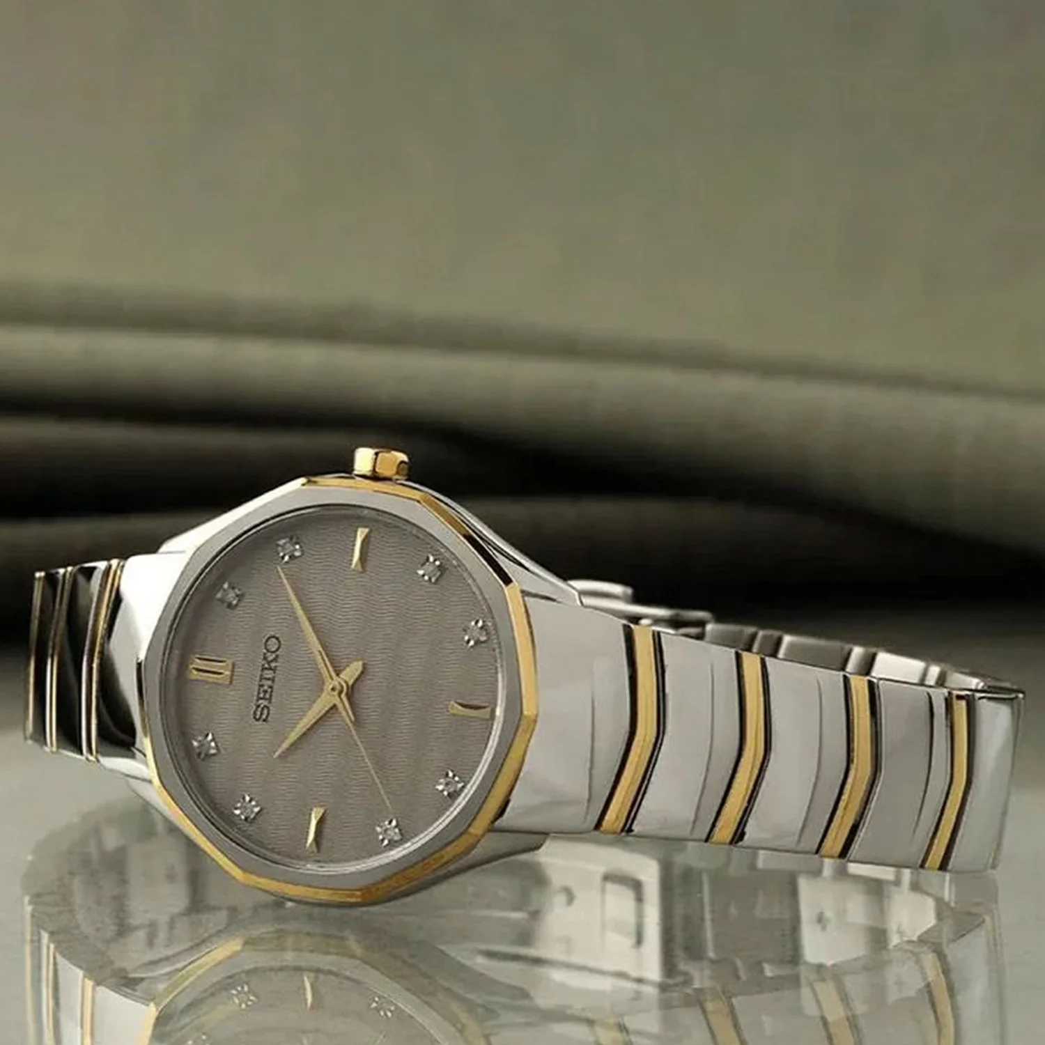 Classic Women Quartz Grey Dial Analog Stainless Steel Watch SUR616P1 - Image 3