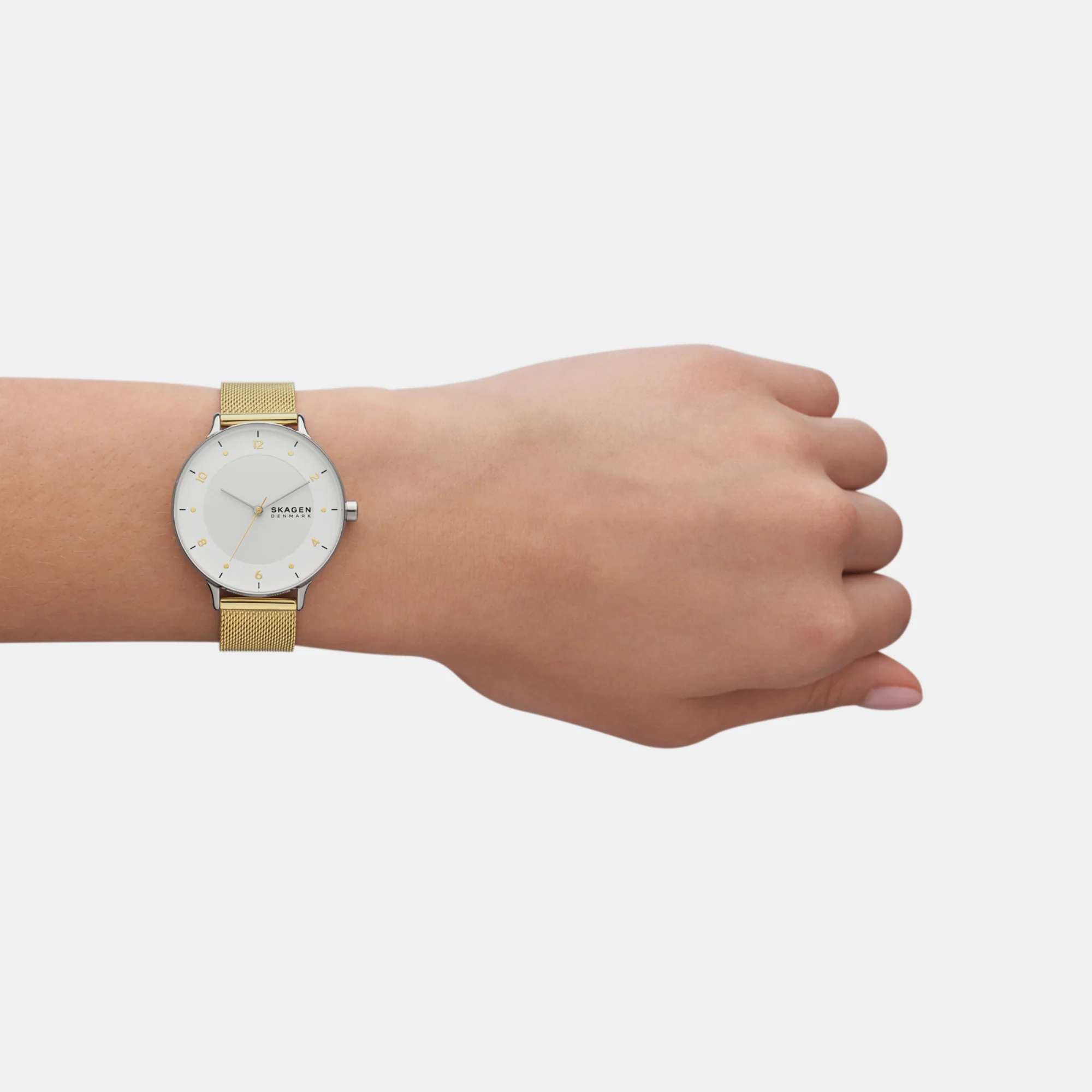 Riis Women Quartz White Dial Analog Stainless Steel Watch SKW3092 - Image 3