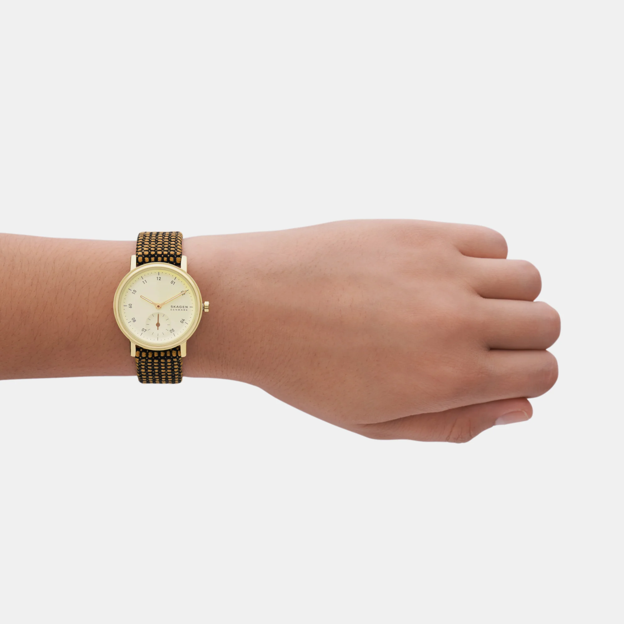 Women Quartz Beige Dial Analog Fabric Watch SKW3106 - Image 7