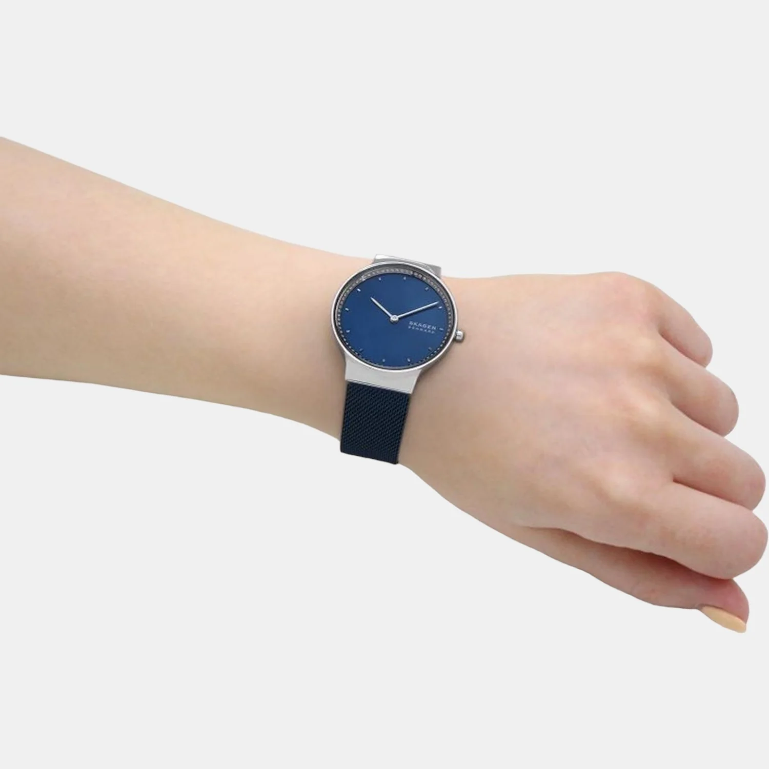 Women Quartz Blue Dial Analog Stainless Steel Watch SKW3018 - Image 4